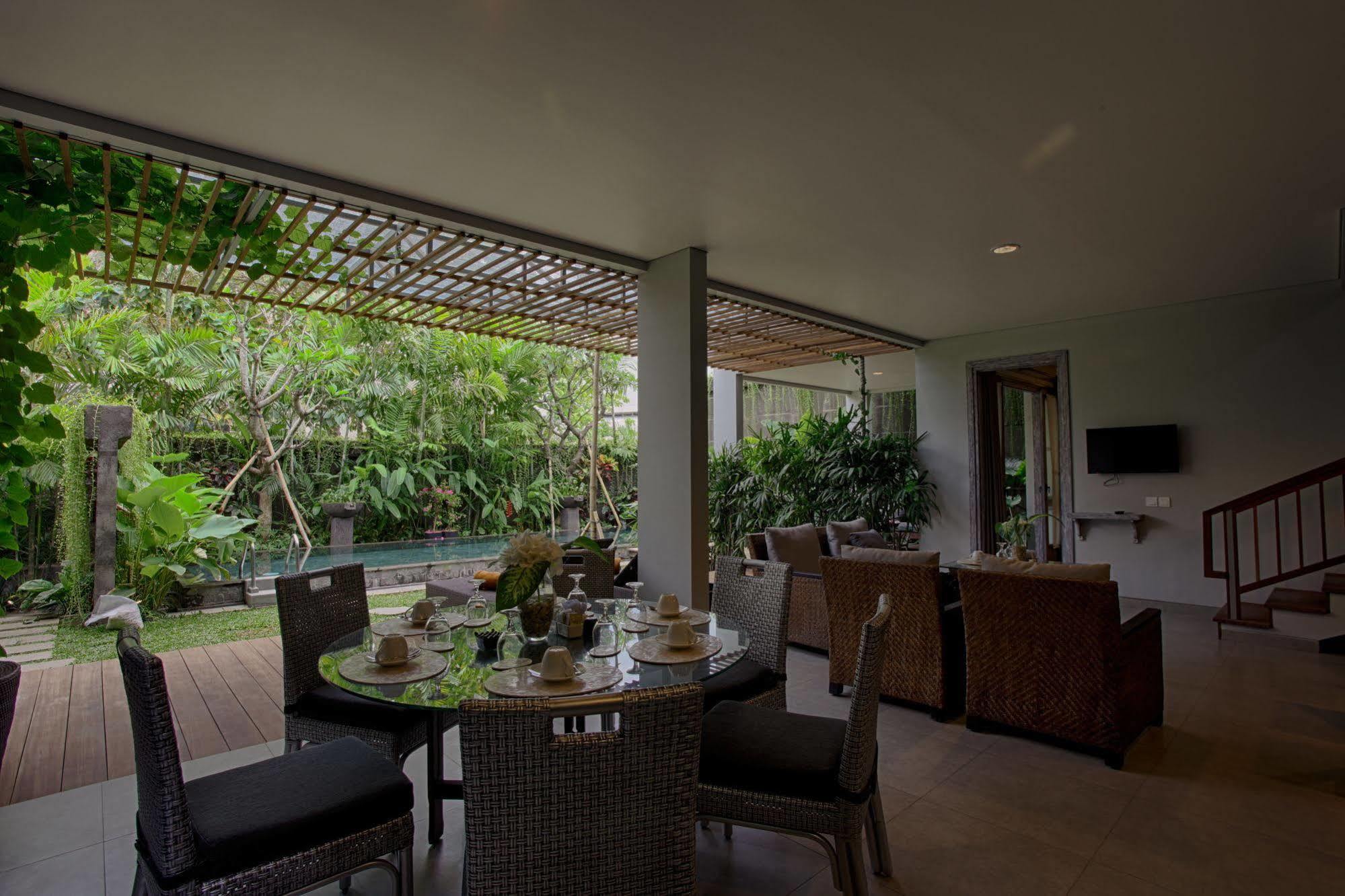 The Poh Jimbaran Villa ภายนอก รูปภาพ