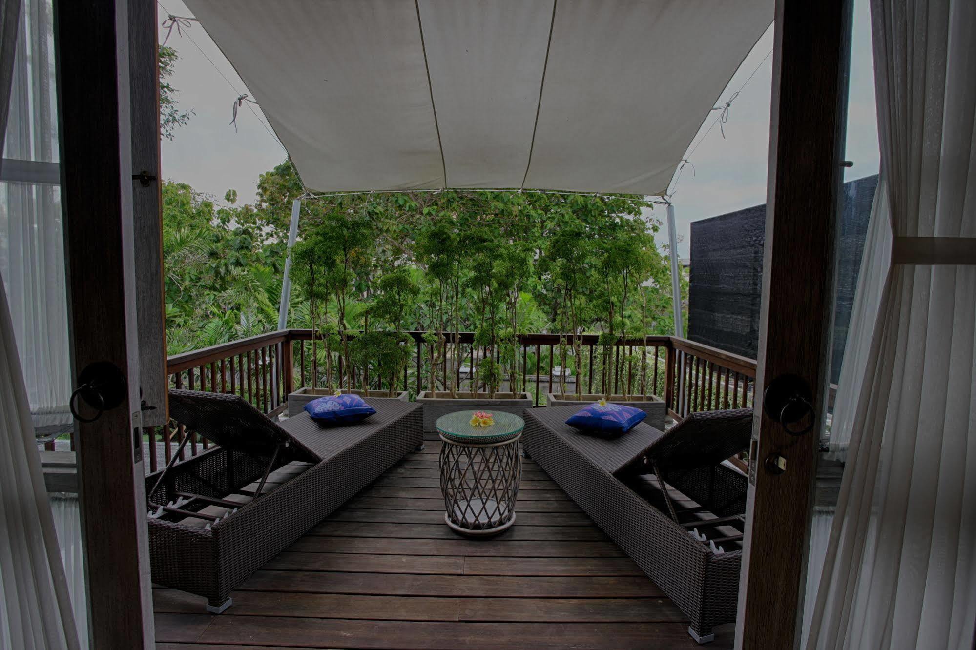 The Poh Jimbaran Villa ภายนอก รูปภาพ