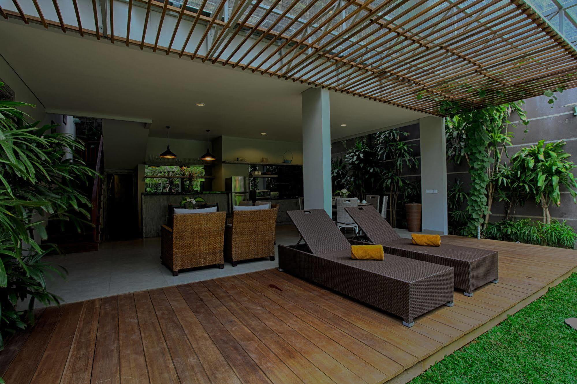 The Poh Jimbaran Villa ภายนอก รูปภาพ