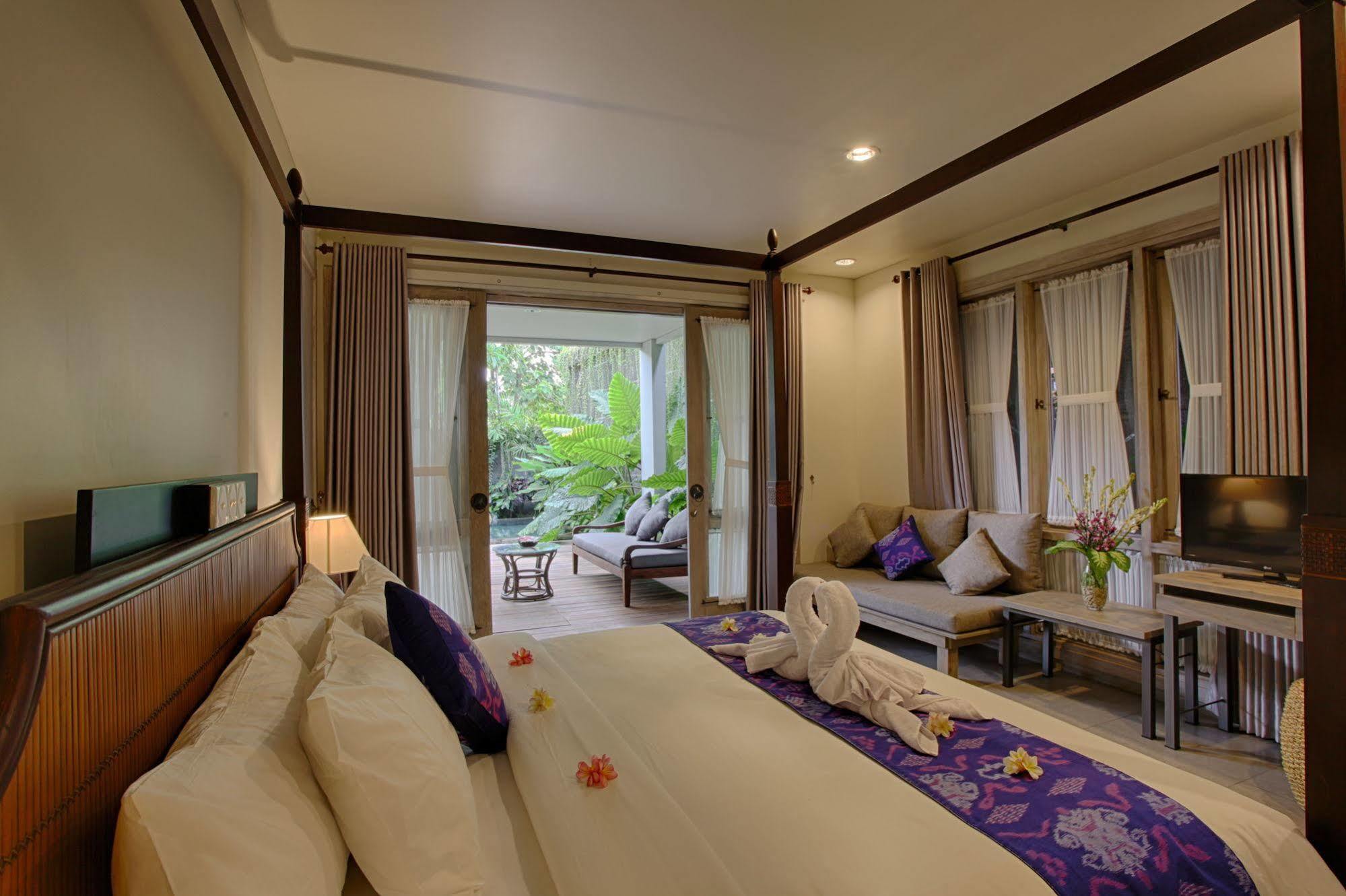 The Poh Jimbaran Villa ภายนอก รูปภาพ